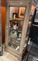 /album/galerie-de-photos-01-armoire/vitrine-creme-jpeg/
